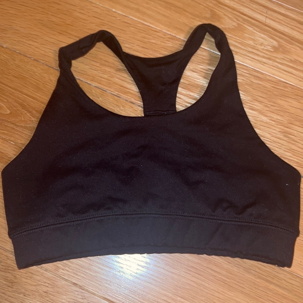 sports bra